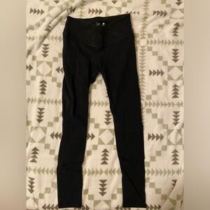 V-shaped high rise leggings